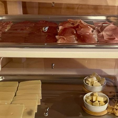 Affittacamere S'Alzola Porto Rotondo Exteriör bild