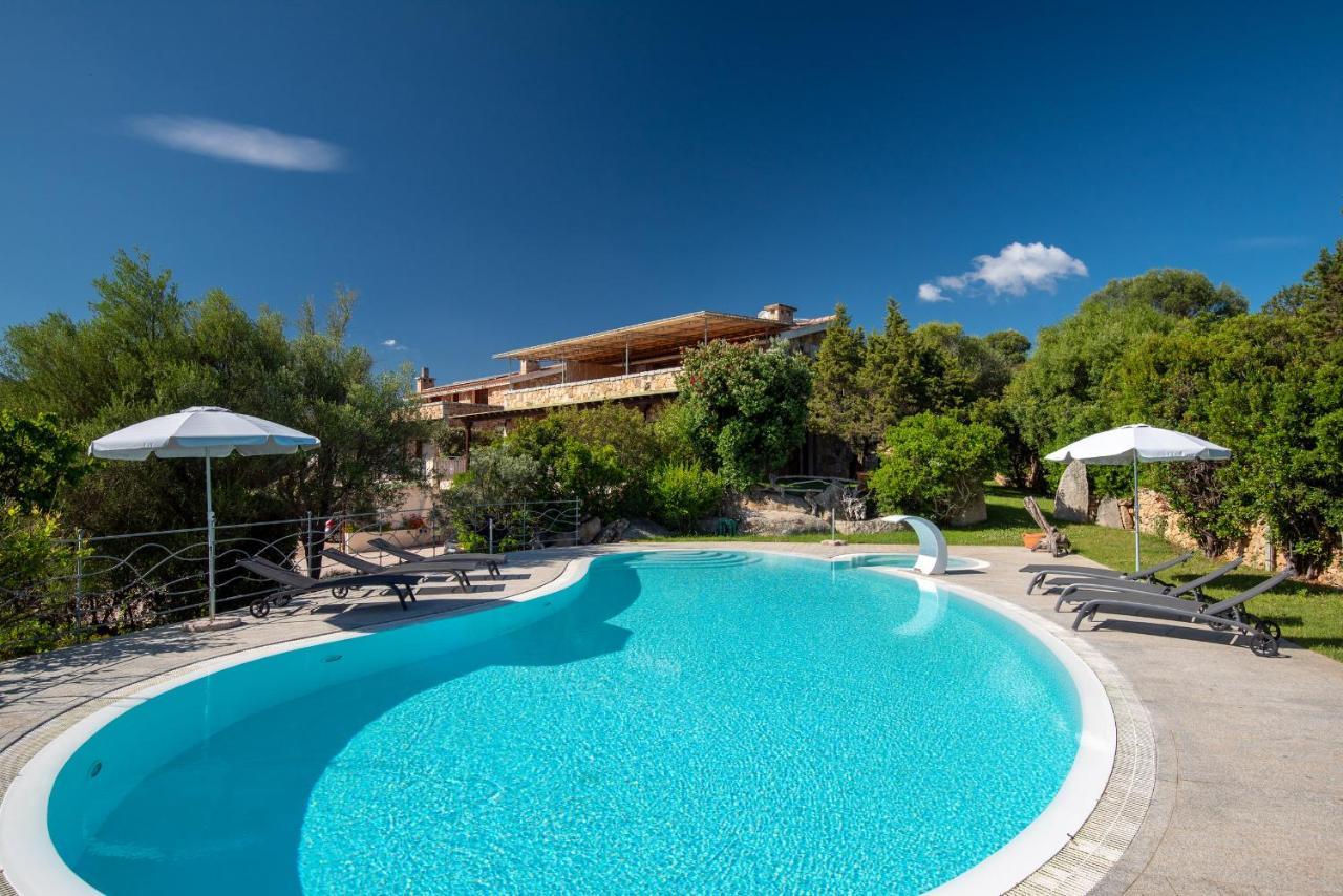 Affittacamere S'Alzola Porto Rotondo Exteriör bild