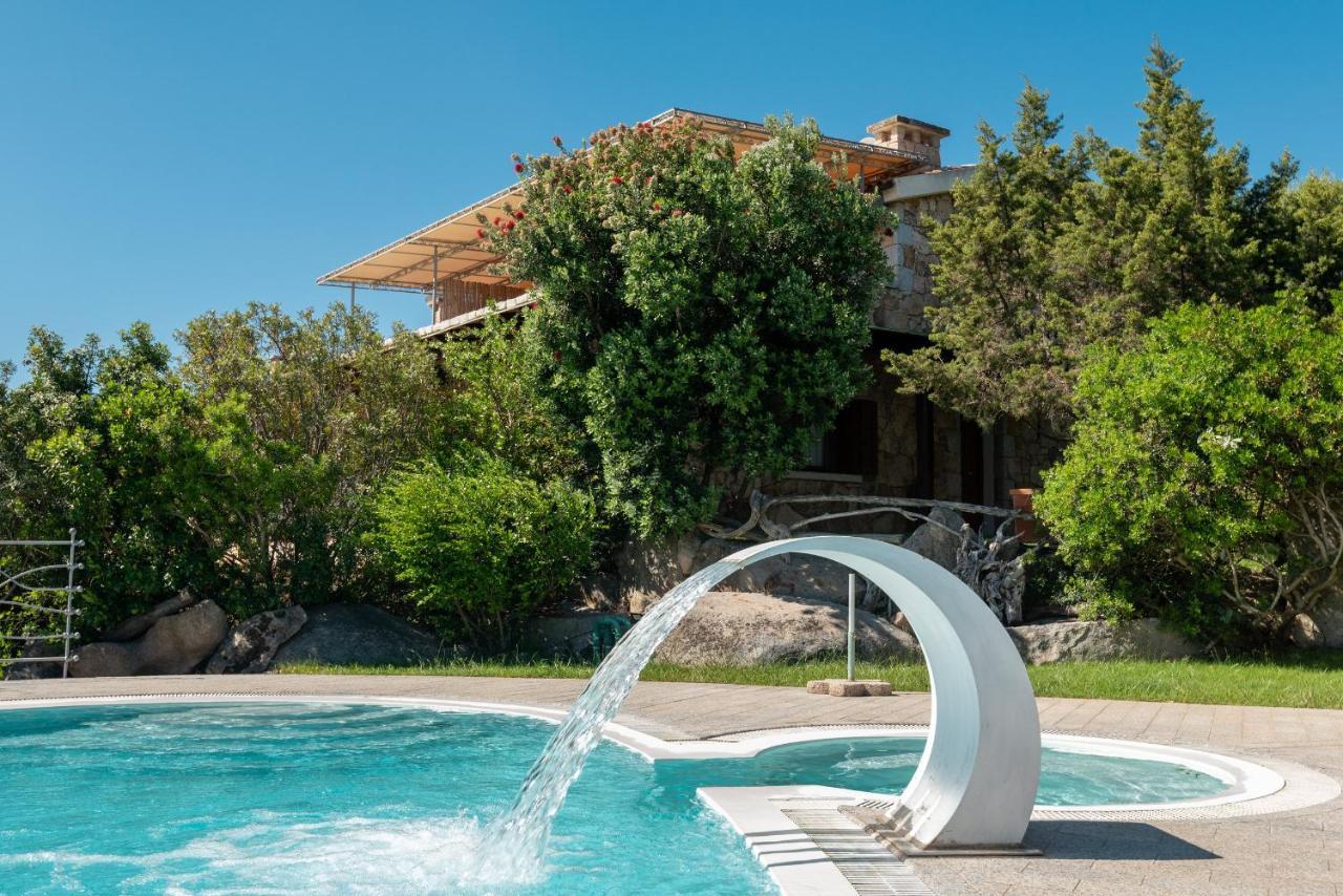 Affittacamere S'Alzola Porto Rotondo Exteriör bild