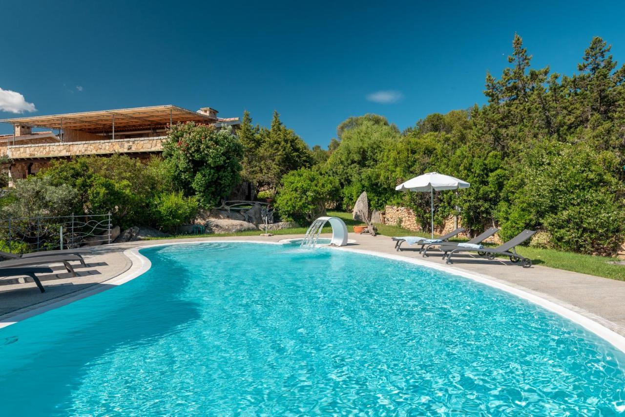 Affittacamere S'Alzola Porto Rotondo Exteriör bild