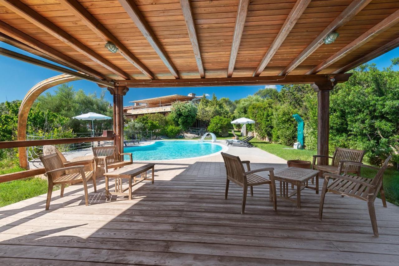 Affittacamere S'Alzola Porto Rotondo Exteriör bild